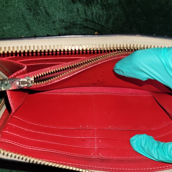 🎉 Cream Christian Louboutin Zip Around Panettone Wallet - Picture 6 of 10